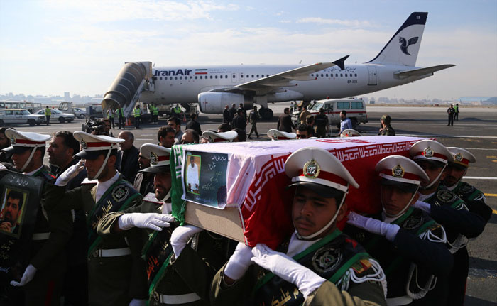 پیکر مرحوم رکن‌آبادی وارد تهران شد